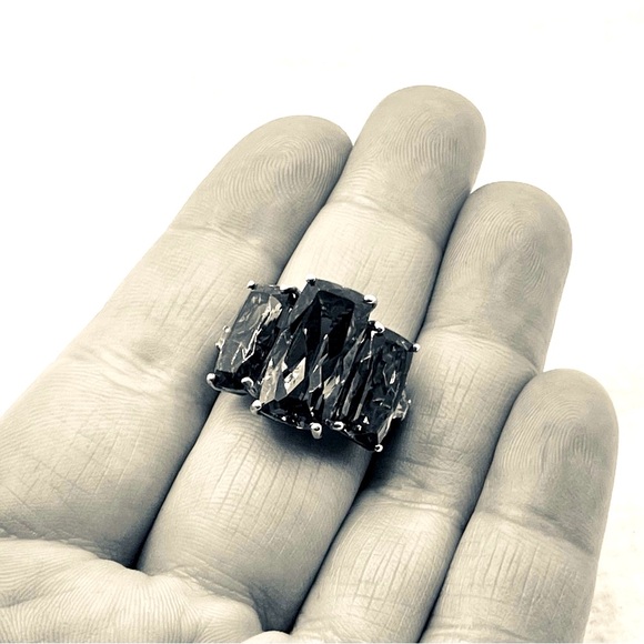 Huge Color Change Lab Sapphire Trilogy Cocktail Ring. Platinum over Sterling - Picture 13 of 16